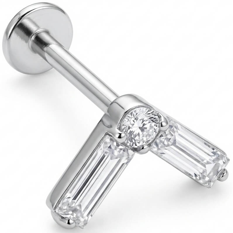Titanium Labret 3 balls cluster Internally Threaded